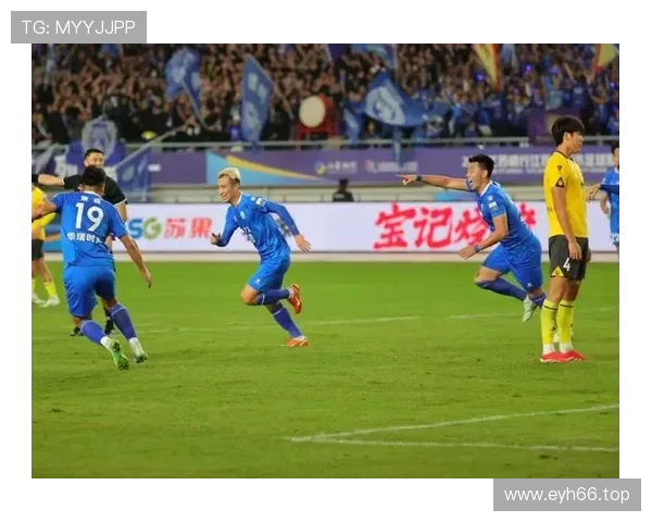 黄开俊双响闪耀赛场深圳青年人惊险逆转南京城市上演进球大战